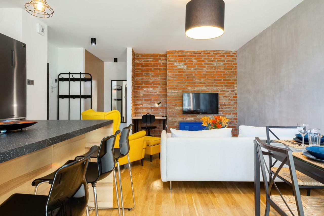 Botanic Gardens Apartment With Free Garage Wroclaw By Noclegi Renters Εξωτερικό φωτογραφία